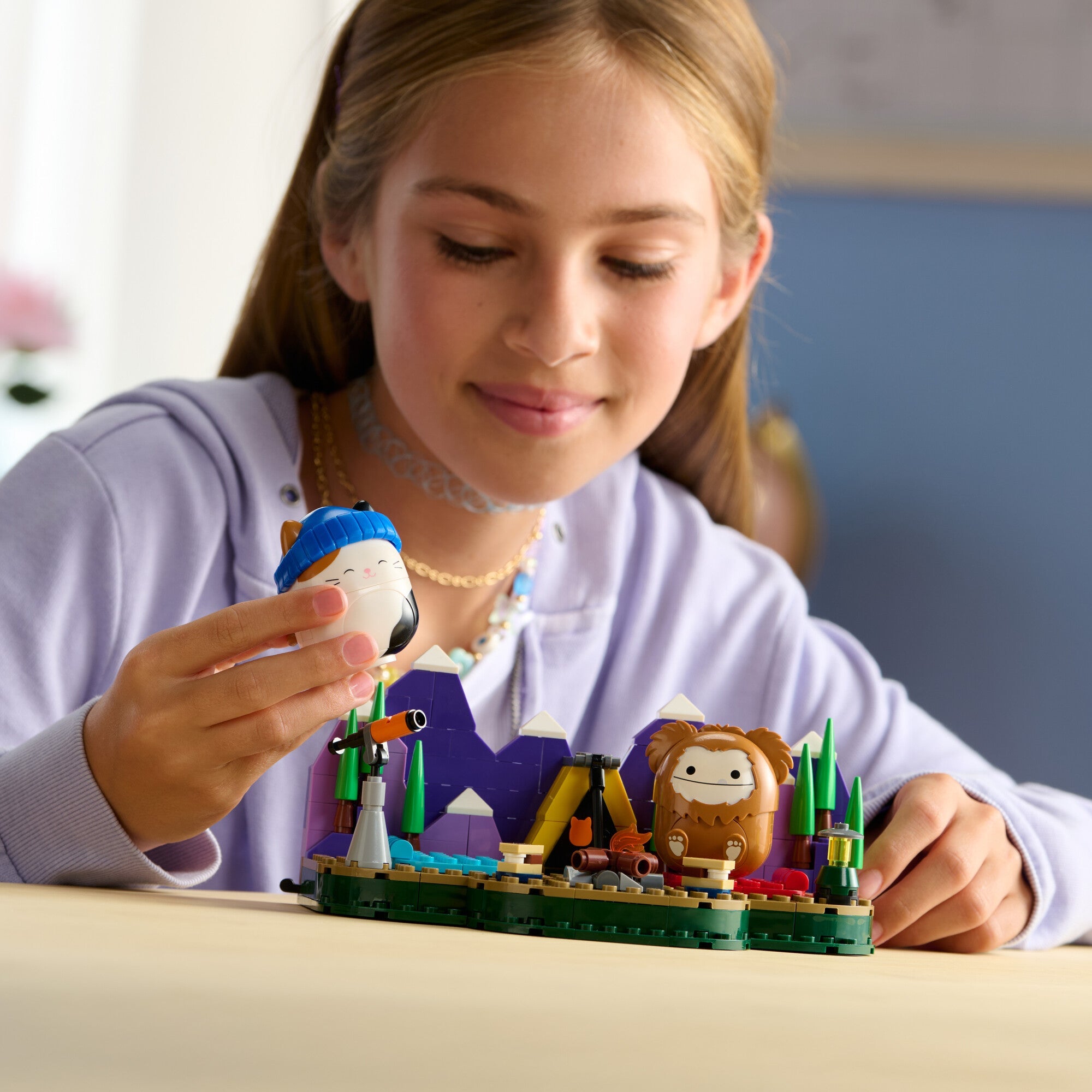 Squishmallows Benny and Cam's Outdoor Adventure Building Set